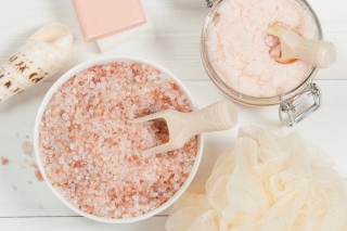 Step Into Self-Care Heaven: How To Make Your Own Luxurious Salt Sugar Scrub