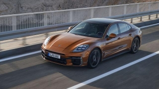Porsche Unveils Panamera 4 E-Hybrid And 4S E-Hybrid: Speed And Efficiency Redefined