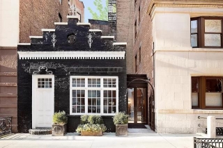 Luxurious Gramercy Park Penthouse With Carriage House Presents A Rare Opportunity