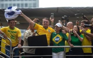 Bolsonaro pede anistia aos presos pelo ato de 8/1: “Pobres coitados”