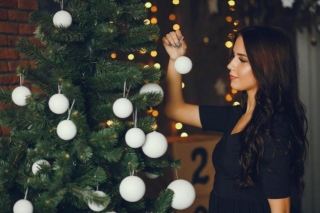 Illuminate Your Holidays: Christmas Lights Decor On AliExpress + Money-Saving Tips