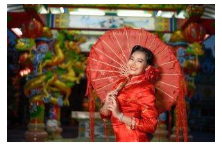 What Is The Best Trend To Follow Chinese New Year Clothes?