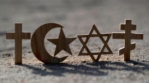 All Religions Have These 17 Things In Common