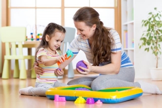 14 Reasons Parents Should Consider In-Home Childcare