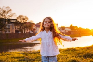 Stop The Chaos! 14 Life-Changing Tips To Manage Your Unruly Child Like A Pro!