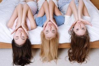 14 Things We Used To Do At Sleepovers That Kids Today Would Find Bizarre
