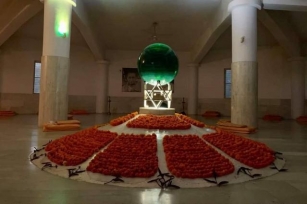 Meditation Centres In Delhi: A List Of 7 Most Famous Ashrams
