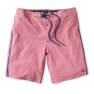 Kelly Slater's Signature Surf Trunks That 'Go From Wet To Bone Dry In 30 Minutes' Are Now 40% Off