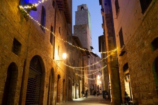 12 Essential Things To Do In San Gimignano, Italy