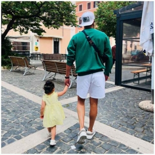 Alia Bhatt Shares A Sweet Father-daughter Moment Of Ranbir Kapoor And Raha From Italy