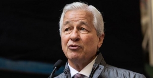 JPMorgan CEO Warns: Inflation Storm And Economic Rough Patches Ahead