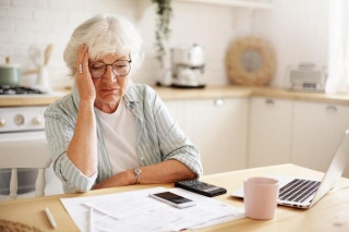 Economic Squeeze: Retirees Hit Hard By Social Security Benefit Reductions