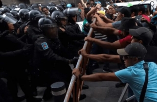 10 Maestros Y 1 Policía Heridos Por Enfrentamiento De Hoy En El Zócalo