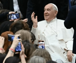 El Papa Francisco Se Reunirá Con Comediantes De Diferentes Países