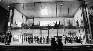 US Sues Apple For Allegedly Monopolizing Smartphone Market