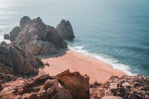 Unforgettable Escape: A Guide to Cabo San Lucas and its Alluring Resorts