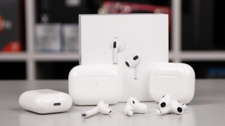Apple Will Add A More Cheap Variant And An Improved Version Of The AirPods Max To Its Lineup