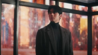 Lullaby MV Review: Hwang Min-hyun Expresses Unique Musical Colour With This Comforting Song