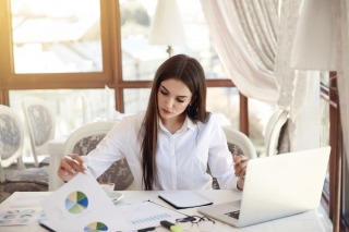 4 Reasons Why You Should Seek A Professional Bookkeeping Service