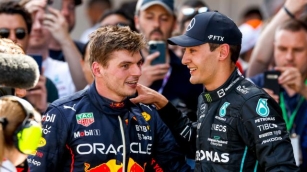 CHECKOUT: Mercedes An F1 Frontrunner Again After Battling Red Bull?