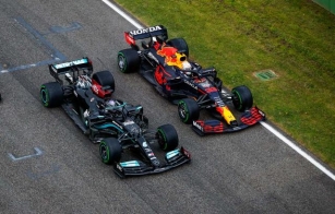 CHECKOUT: Red Bull Taunts Mercedes & Lewis Hamilton With Social Media Post