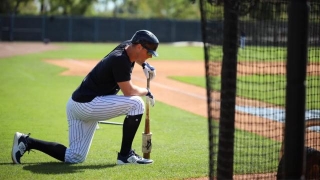 Yankees Injury Updates: DJ LeMahieu To Resume Baseball Activities; Jon Berti Suffers Rehab Setback