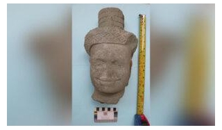 B Meanchey Local Finds, Donates Ancient Statue Part To Museum