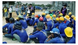 Long-term Migrants Must Renew Thai Work Permits