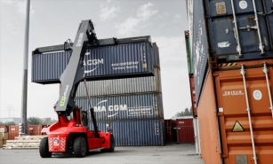 Maritime Transport Orders 8 Kalmar Reach Stackers, United Kingdom.  News Item In Forklift Action News