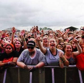 Australian Festival Scene ‘in Crisis’ As Cancellations Rise
