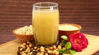 Drink Sattu With Lemon On Empty Stomach For These 10 Amazing Benefits