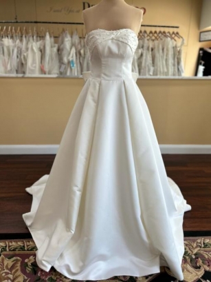 Elegance & Simplicity: Stella York 7757 Wedding Dress
