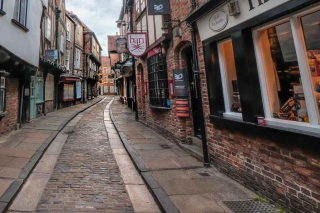 20 Cool Tourist Places To Visit And Fun Things To Do In York, England