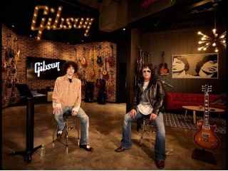 Slash Recalls First Les Paul He Got With Gibson And How He Accidentally Broke Its Neck In Half