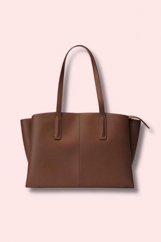15 Best Leather Totes For Work That Fit Big Laptops In 2024
