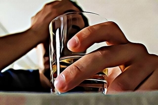 Am I An Alcoholic? Navigating The Fine Line With A Smile