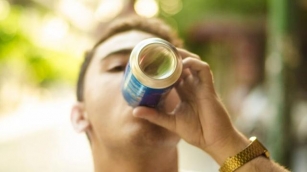 The Best Canned Alcoholic Drinks When You’re On The Go