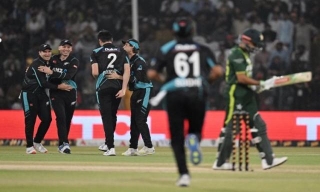 Clinical New Zealand Outlast Pakistan To Win 4th T20I