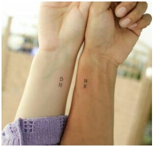 15 Minimalist Tattoo For Couples That Look Super Cool