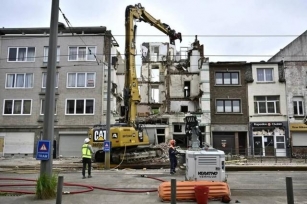 Bélgica: Explosión En Edificio Residencial Deja Cuatro Muertos  -  La Nueva Radio YA