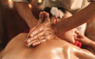 Everything You Need To Know About Abhyanga Massage