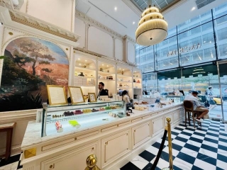 Coffee With Class At Angelina Paris