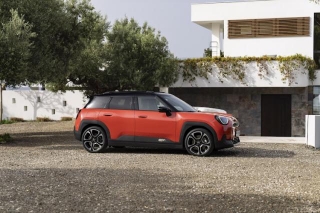 MINI Aceman Electric Crossover Suv Unveiled