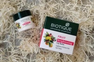 Biotique Fruit Brightening Lip Balm Review