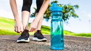 Top 10 Must-Have Sports Water Bottles For Athletes