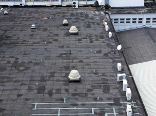 5 Signs Your Commercial Roof Has Deteriorated