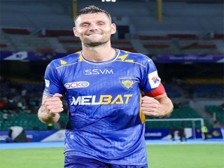 Captain Ryan Edwards Extends Stay At Chennaiyin FC Until 2025