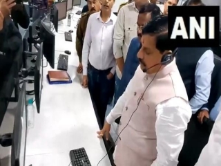 MP CM Mohan Yadav Reviews CM Helpline Service In Ujjain