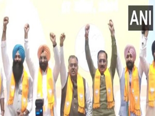 Sikh Community Members Join BJP In Delhi