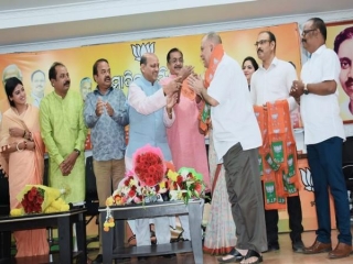 Odisha: Former Minister Debasis Nayak, Congress Legislator Nihar Mahananda Join BJP